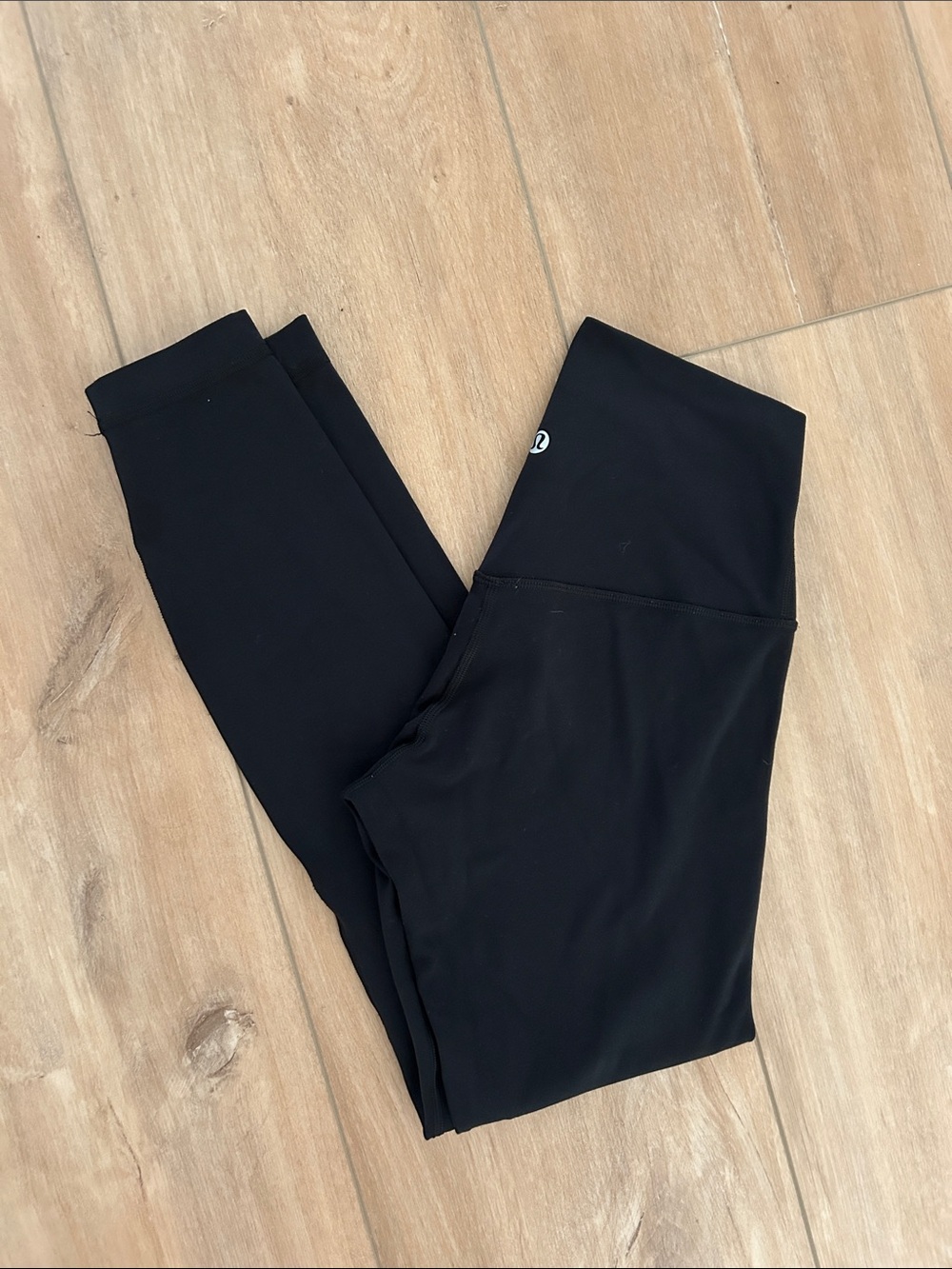 Perfect condition - LULULEMON Aligns in Black